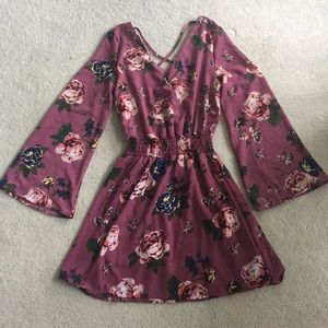 Women’s Floral Strappy Bell Sleeve Dress